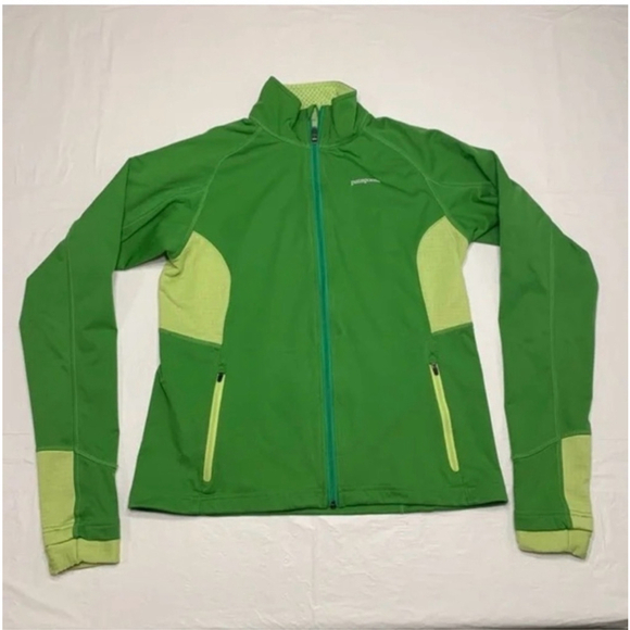Patagonia Jackets & Blazers - Patagonia Running Polartec Athletic
Lightweight Green Jacket, Small